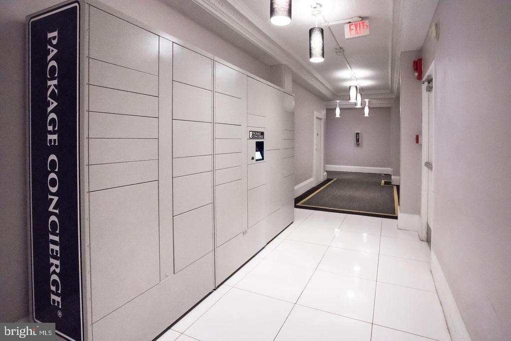 1401 COLUMBIA ROAD NW Unit: 215
