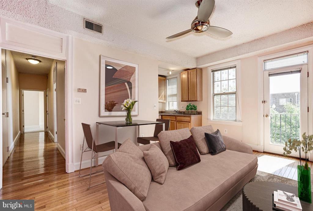 1401 COLUMBIA ROAD NW Unit: 215