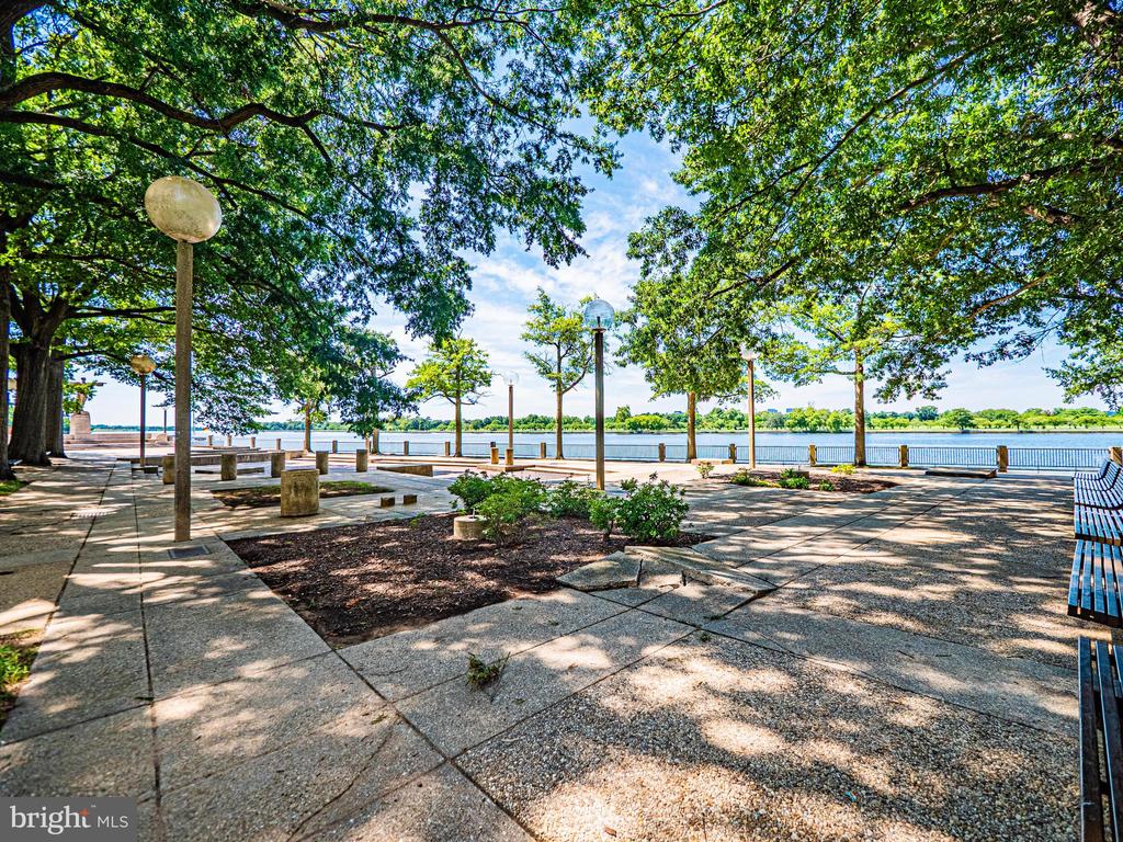 1425 4TH STREET SW Unit: A601