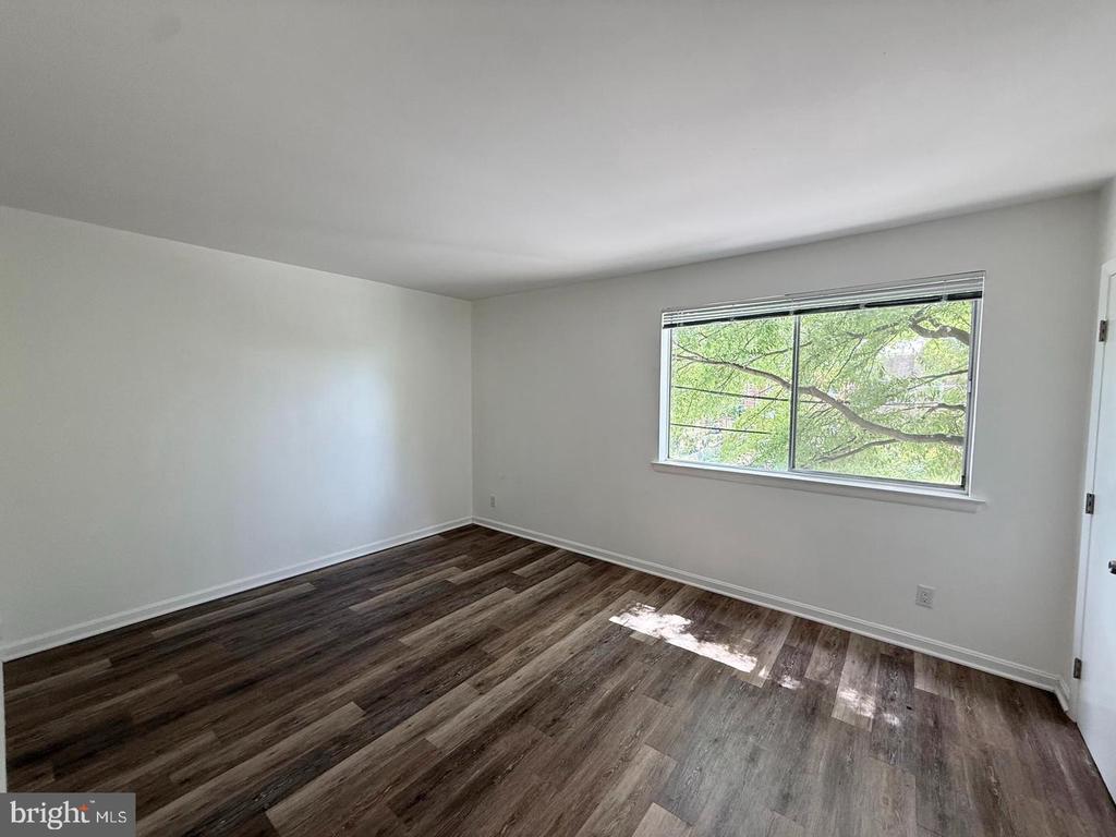 1920 NAYLOR ROAD SE Unit: 210