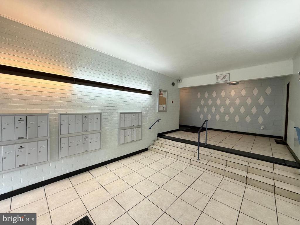 1920 NAYLOR ROAD SE Unit: 210