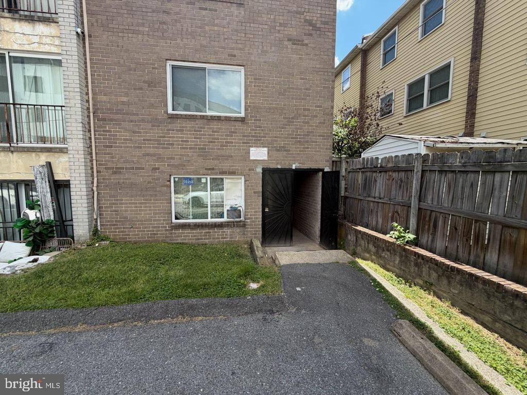 1920 NAYLOR ROAD SE Unit: 210