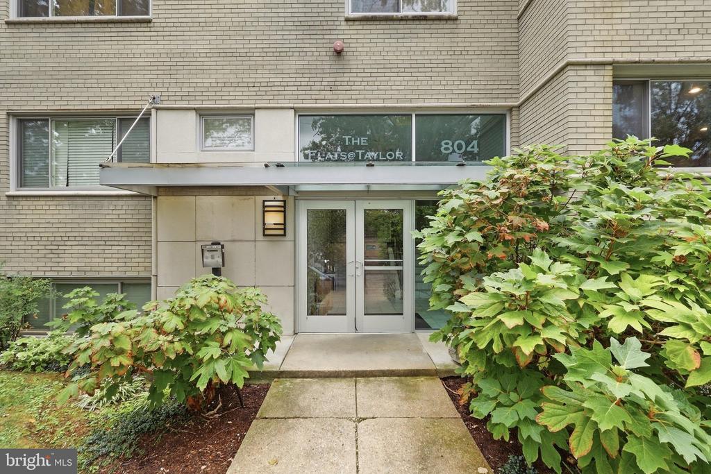 804 TAYLOR STREET NW Unit: 304