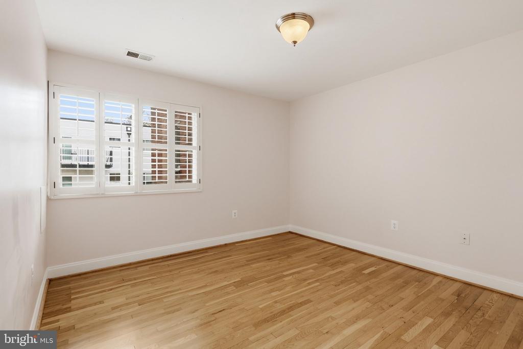 804 TAYLOR STREET NW Unit: 304