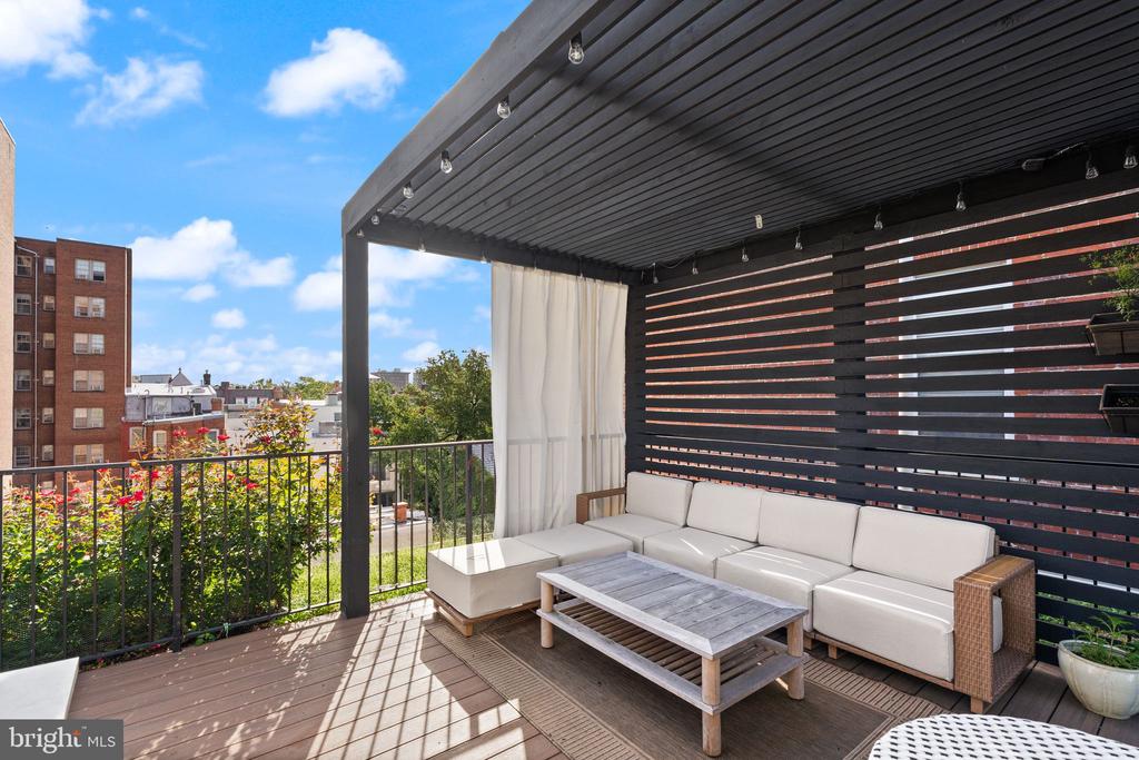 1721 20TH STREET NW Unit: 302