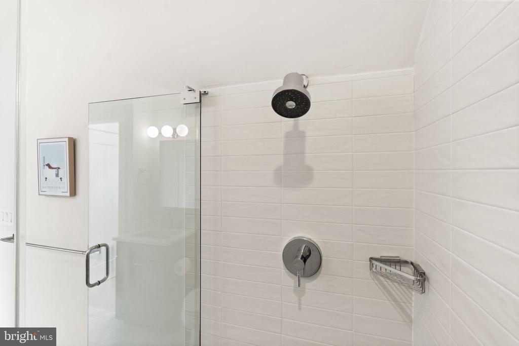 1721 20TH STREET NW Unit: 302