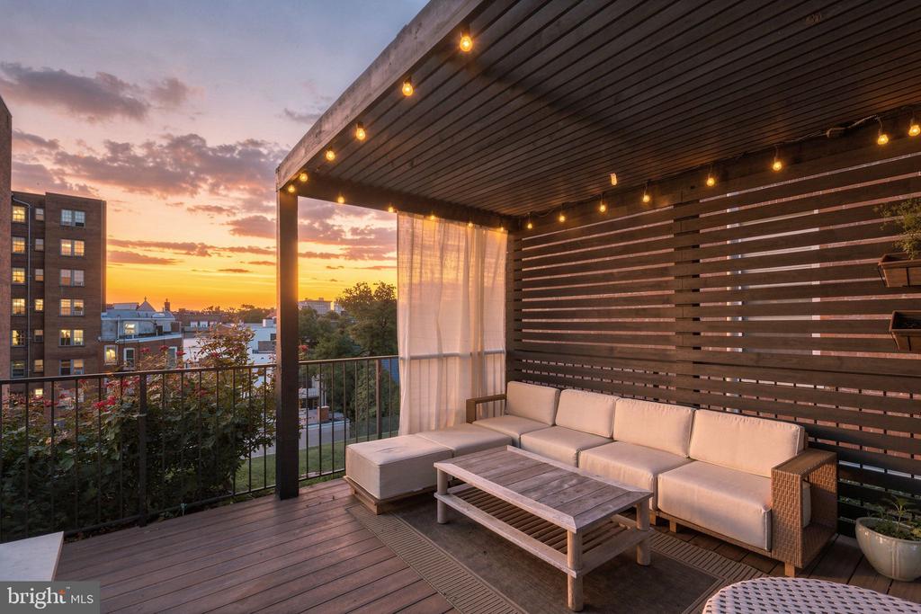 1721 20TH STREET NW Unit: 302