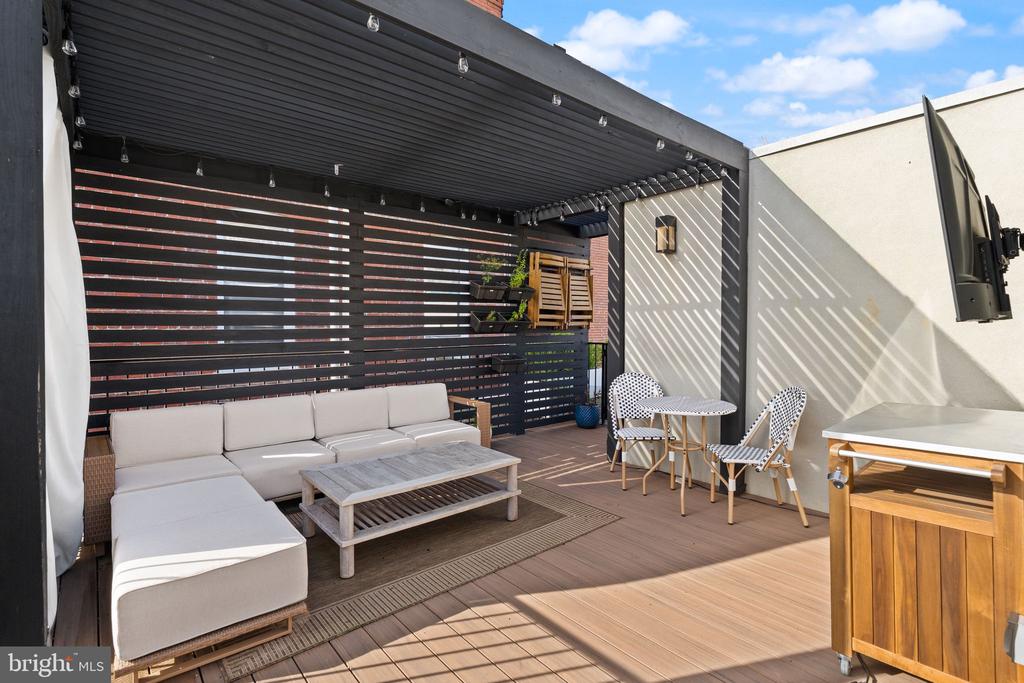 1721 20TH STREET NW Unit: 302