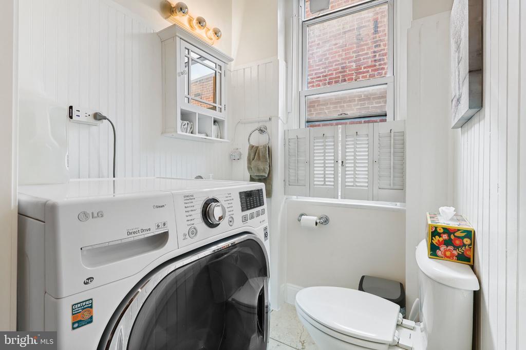 1526 17TH STREET NW Unit: 215