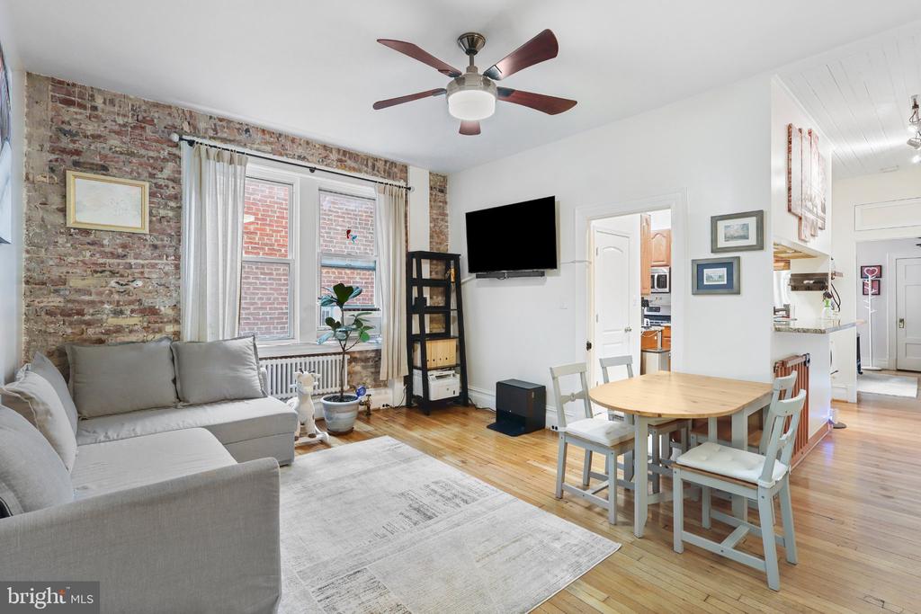 1526 17TH STREET NW Unit: 215