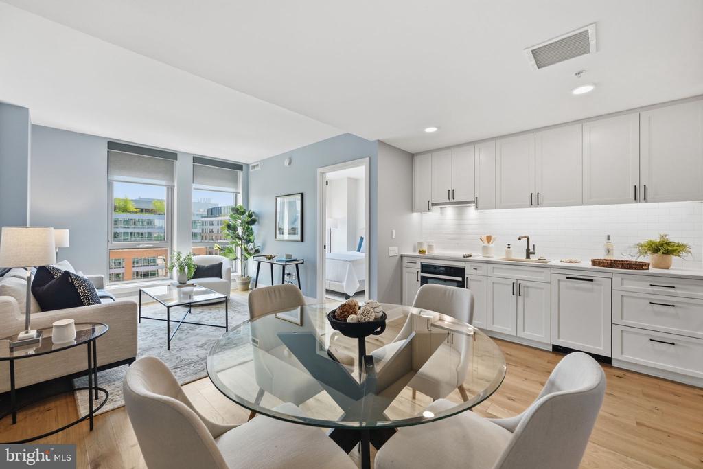1211 VAN STREET SE Unit: 1007