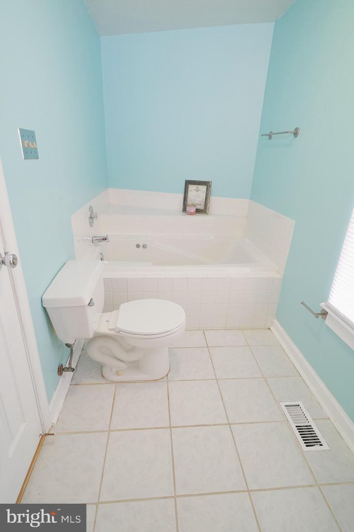 3449 LINDENWOOD DRIVE