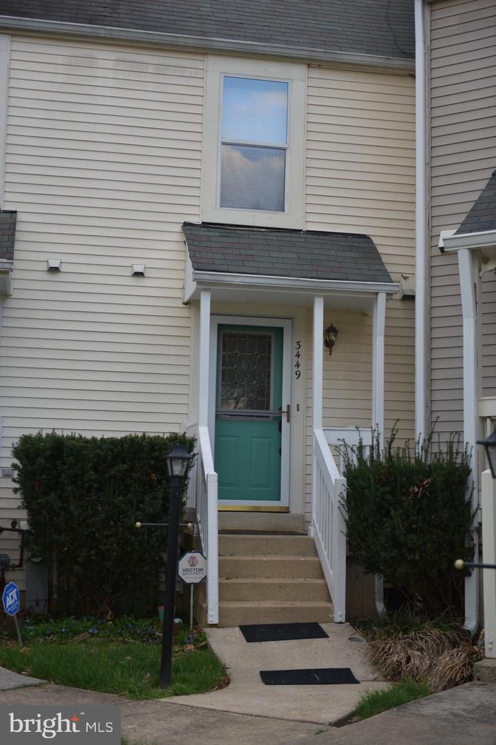 3449 LINDENWOOD DRIVE