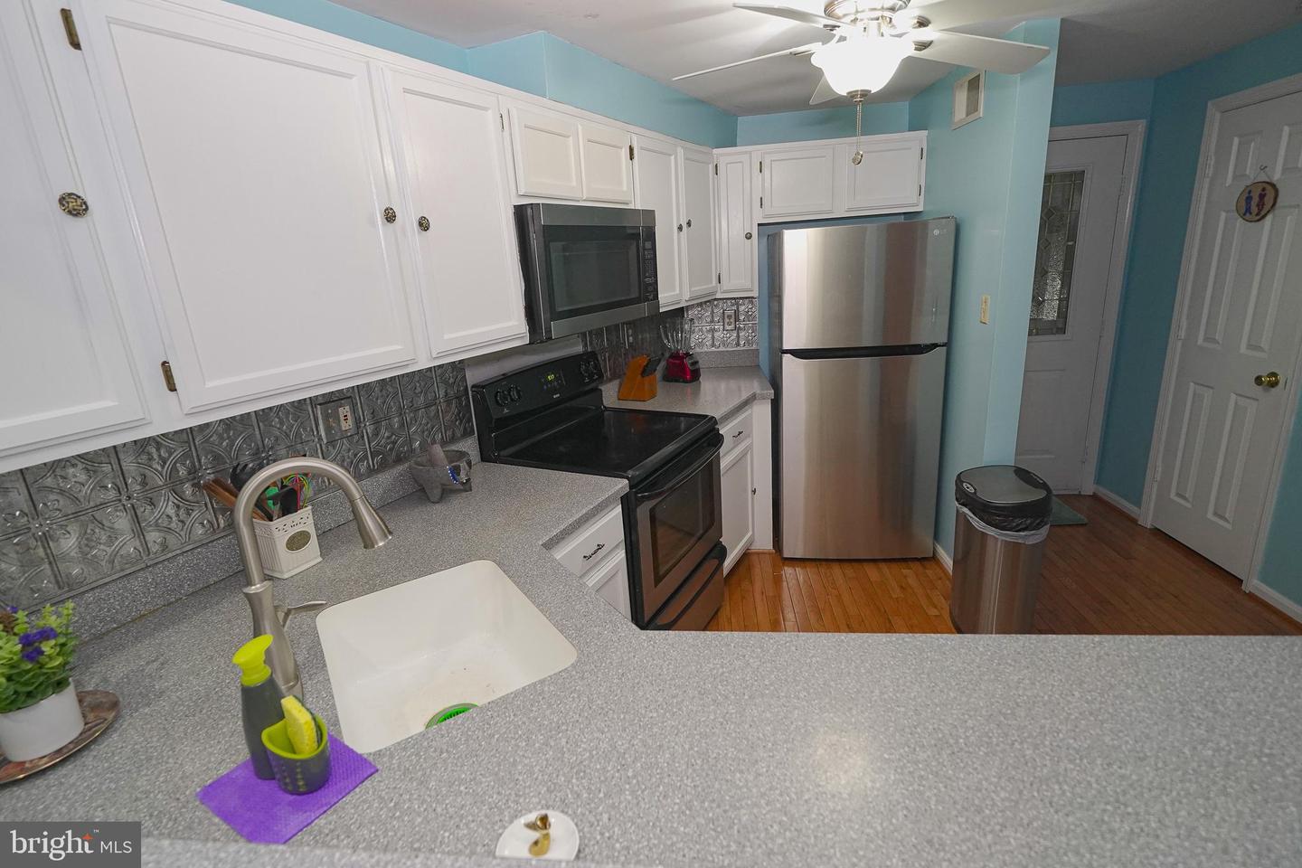 3449 LINDENWOOD DRIVE