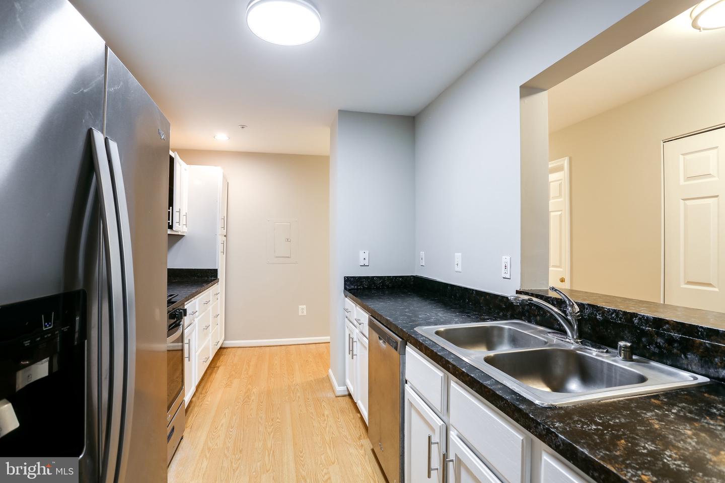 2050 QUAKER WAY Unit: 6