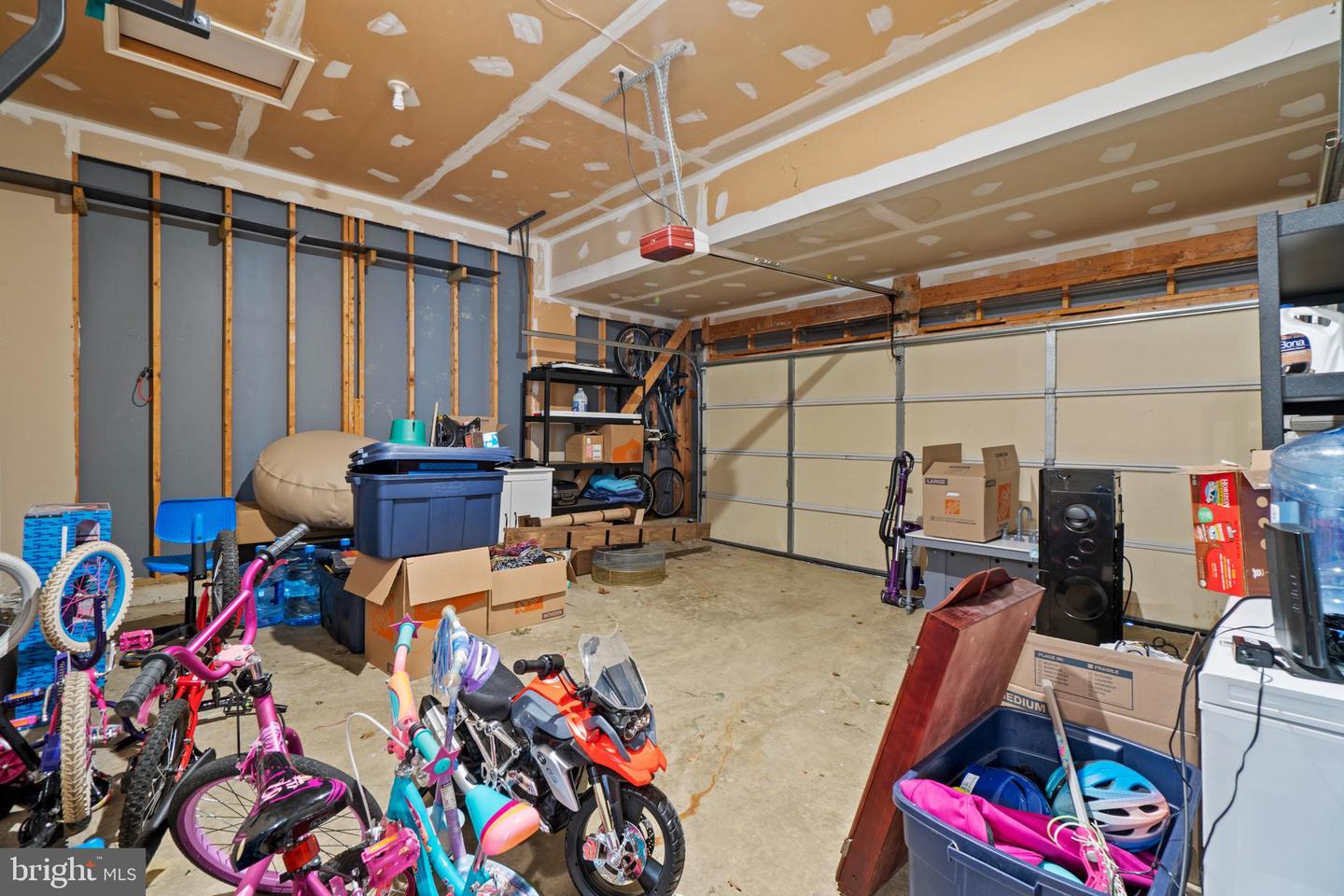 2323 CROSSLANES WAY