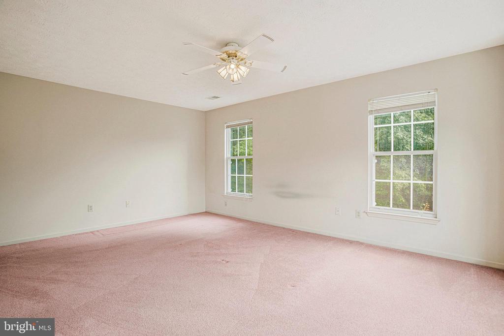 2085 Lower Ct