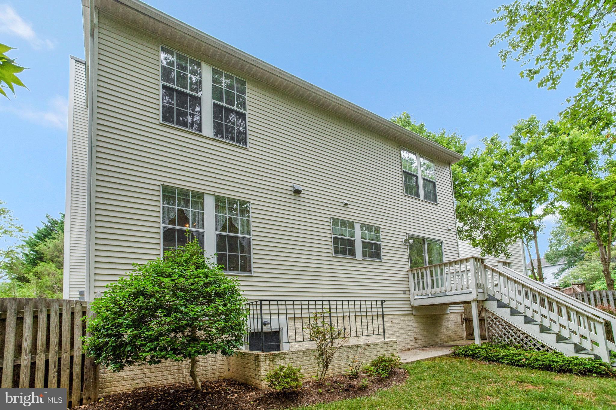 2085 Lower Ct