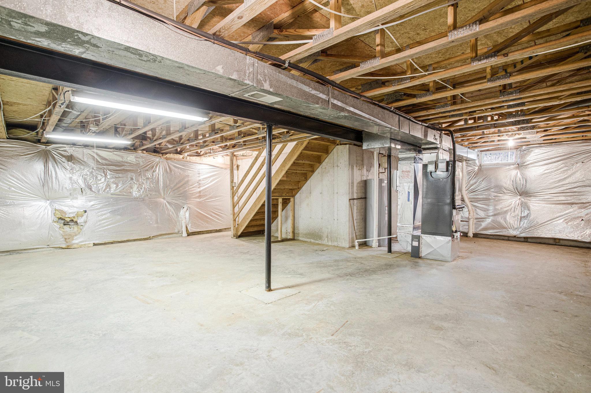 2085 Lower Ct