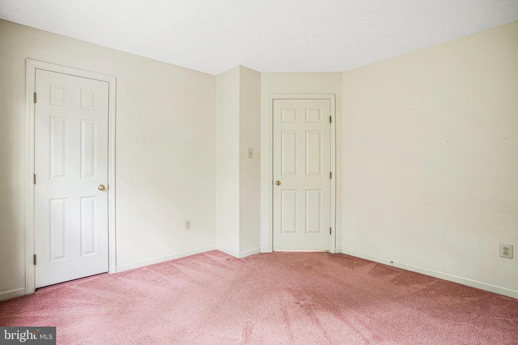 2085 Lower Ct