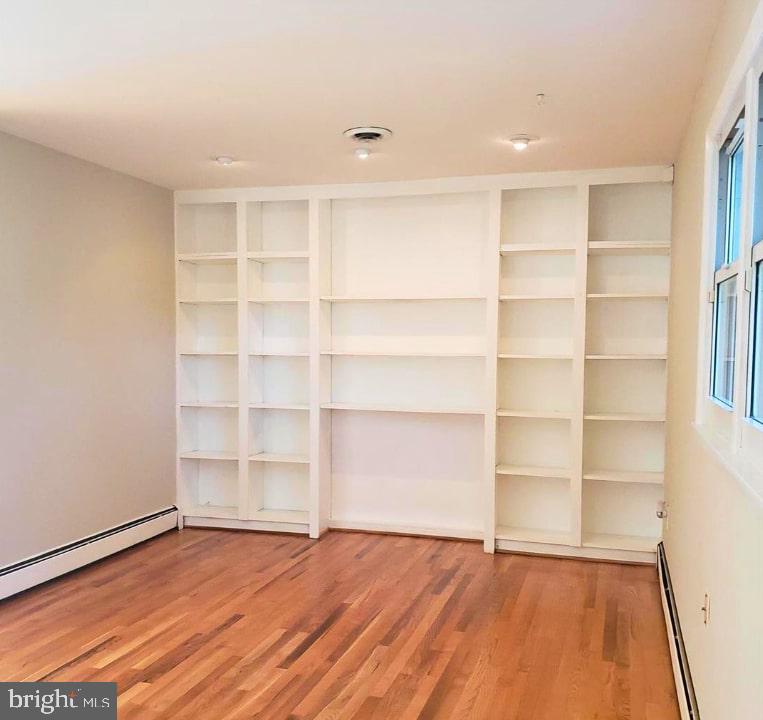 416 QUEENSTOWN RD