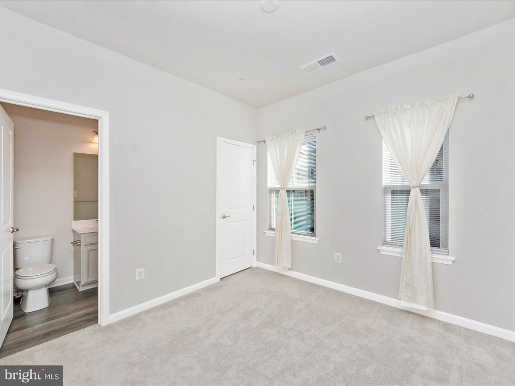 3476 Jacobs Ford Way