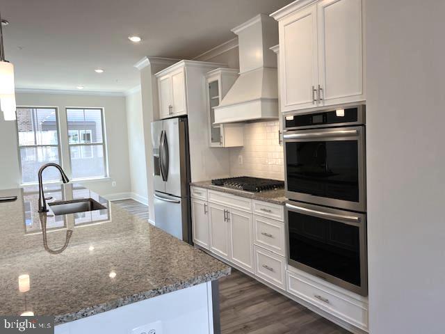 3407 RIVULET LN