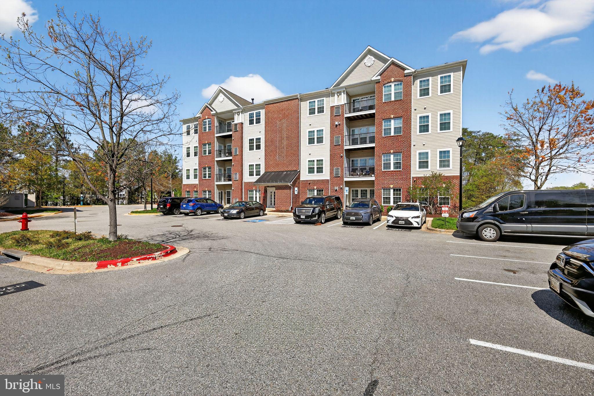 1624 HARDWICK COURT 104