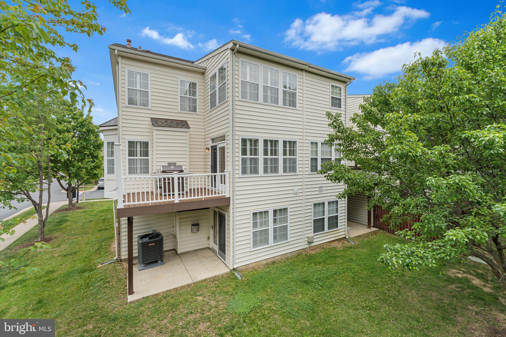41 IDLECREEK LANE