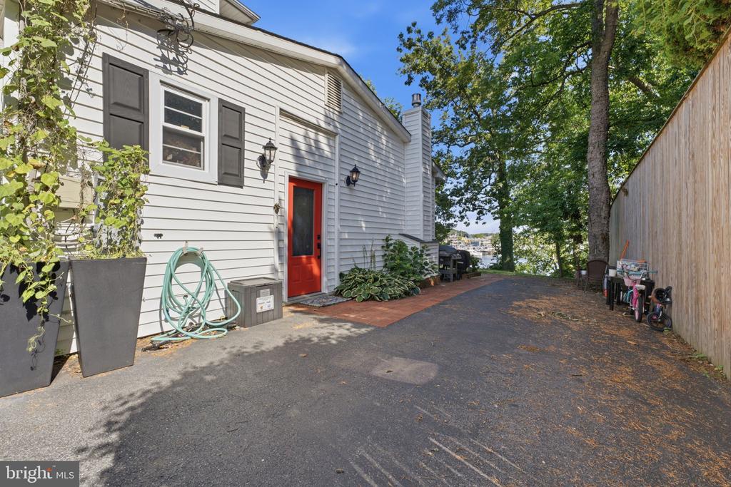 120 ISLAND VIEW DRIVE