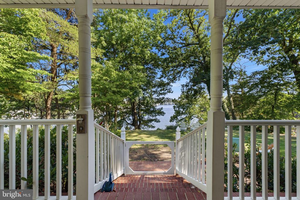 120 ISLAND VIEW DRIVE