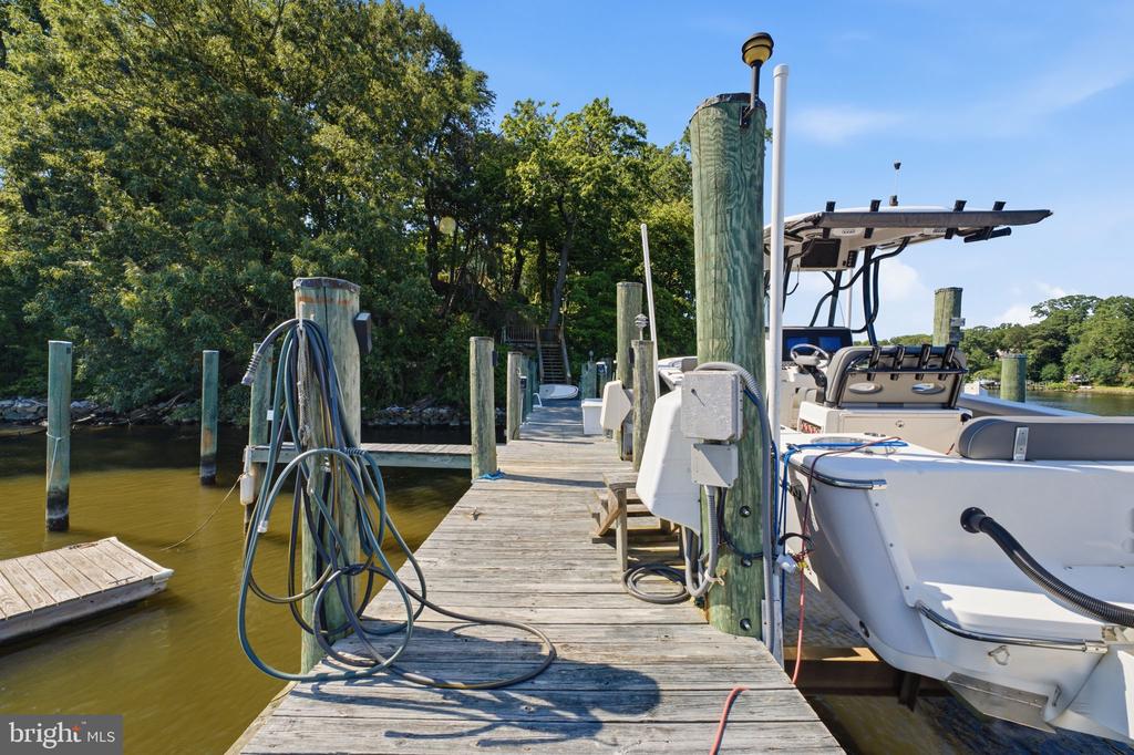 120 ISLAND VIEW DRIVE