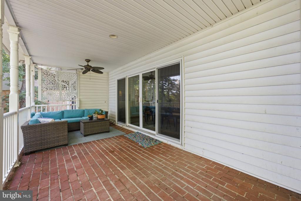 120 ISLAND VIEW DRIVE