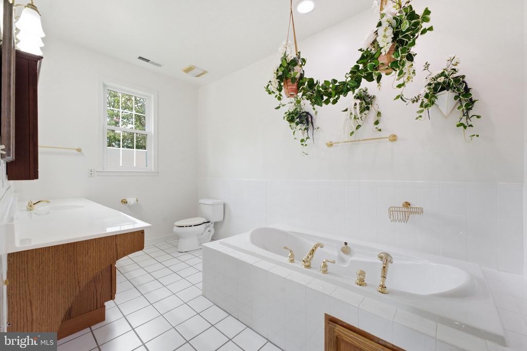 120 ISLAND VIEW DRIVE