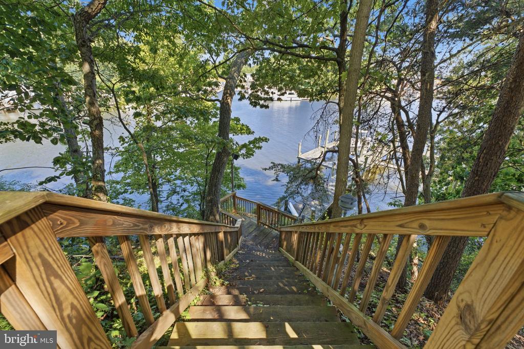 120 ISLAND VIEW DRIVE