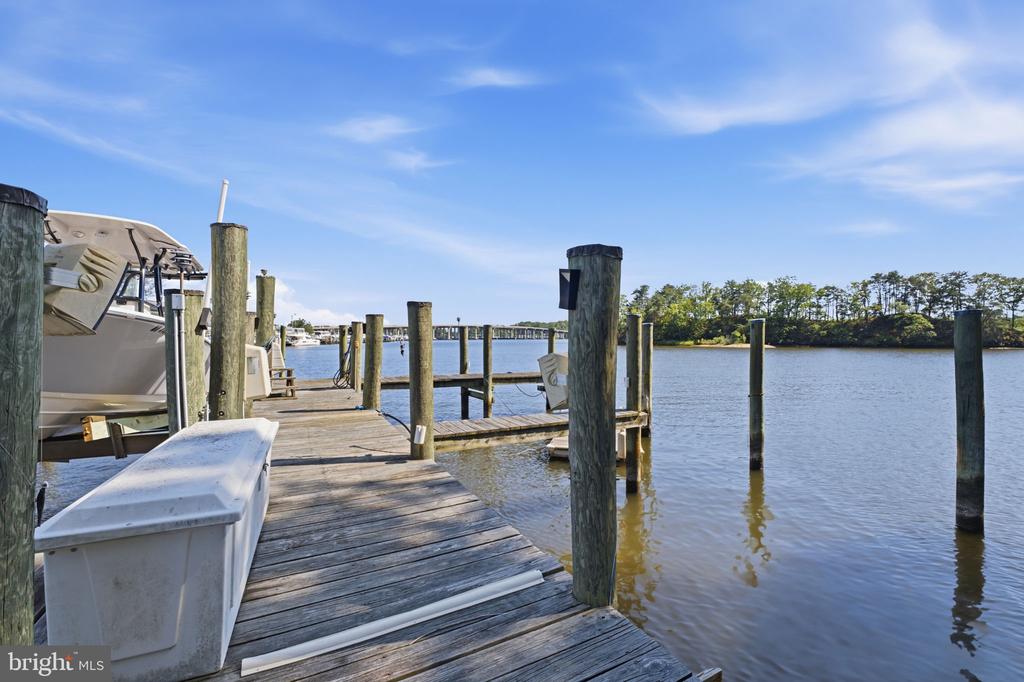 120 ISLAND VIEW DRIVE