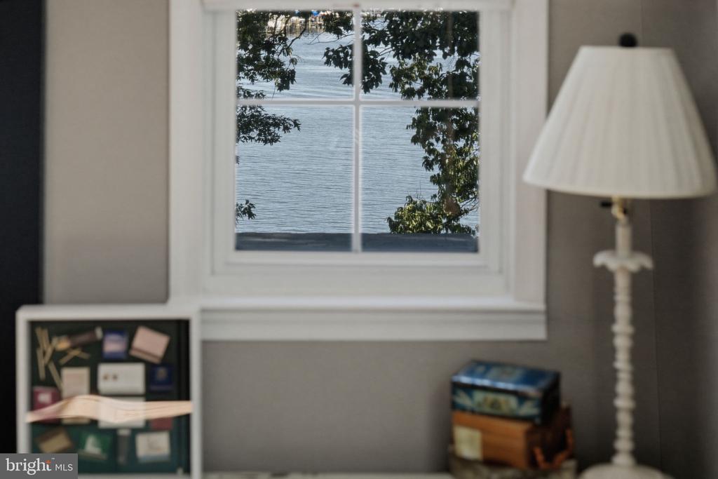 120 ISLAND VIEW DRIVE