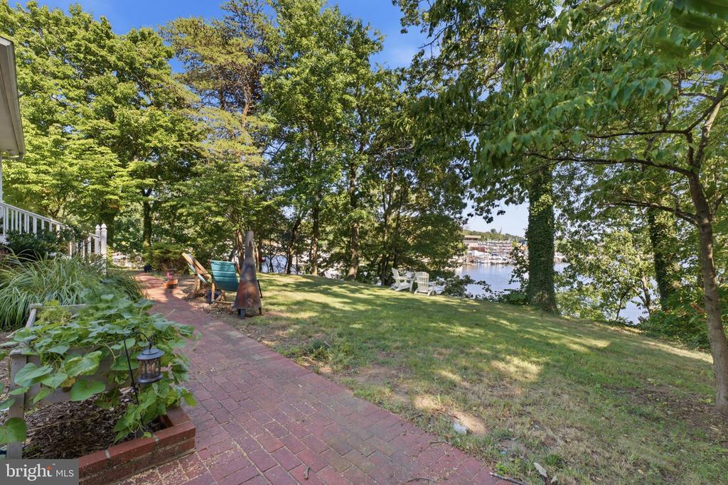 120 ISLAND VIEW DRIVE