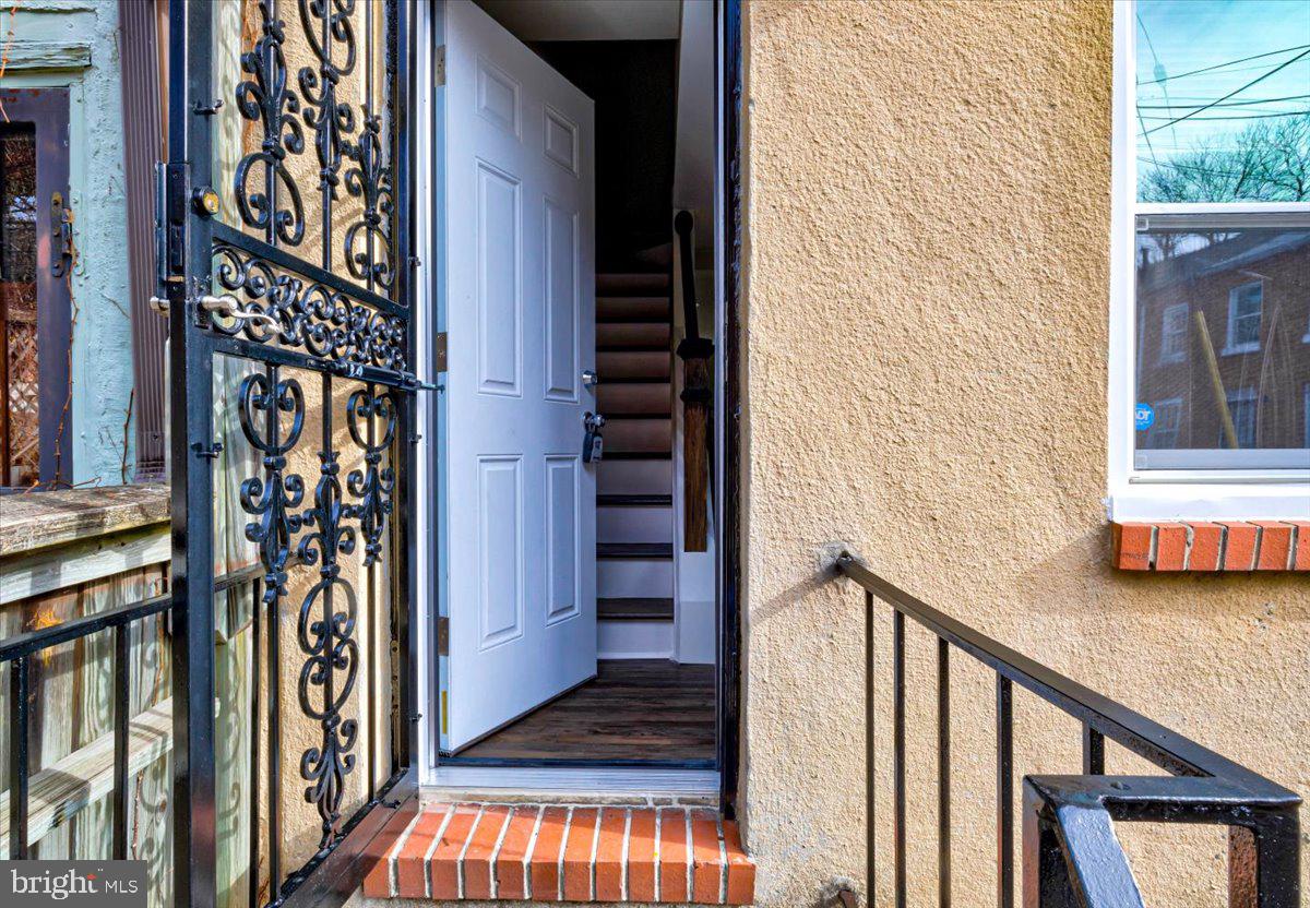 34 S SCHROEDER STREET