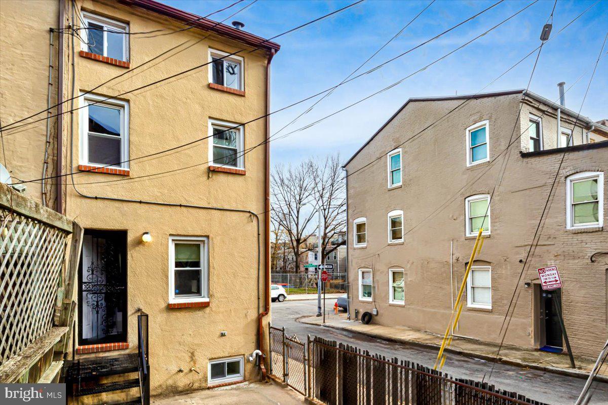 34 S SCHROEDER STREET