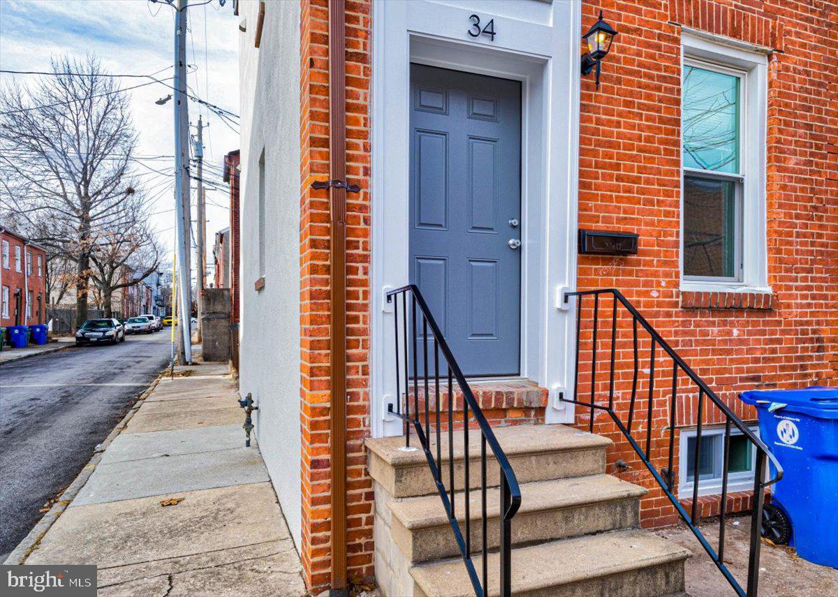 34 S SCHROEDER STREET