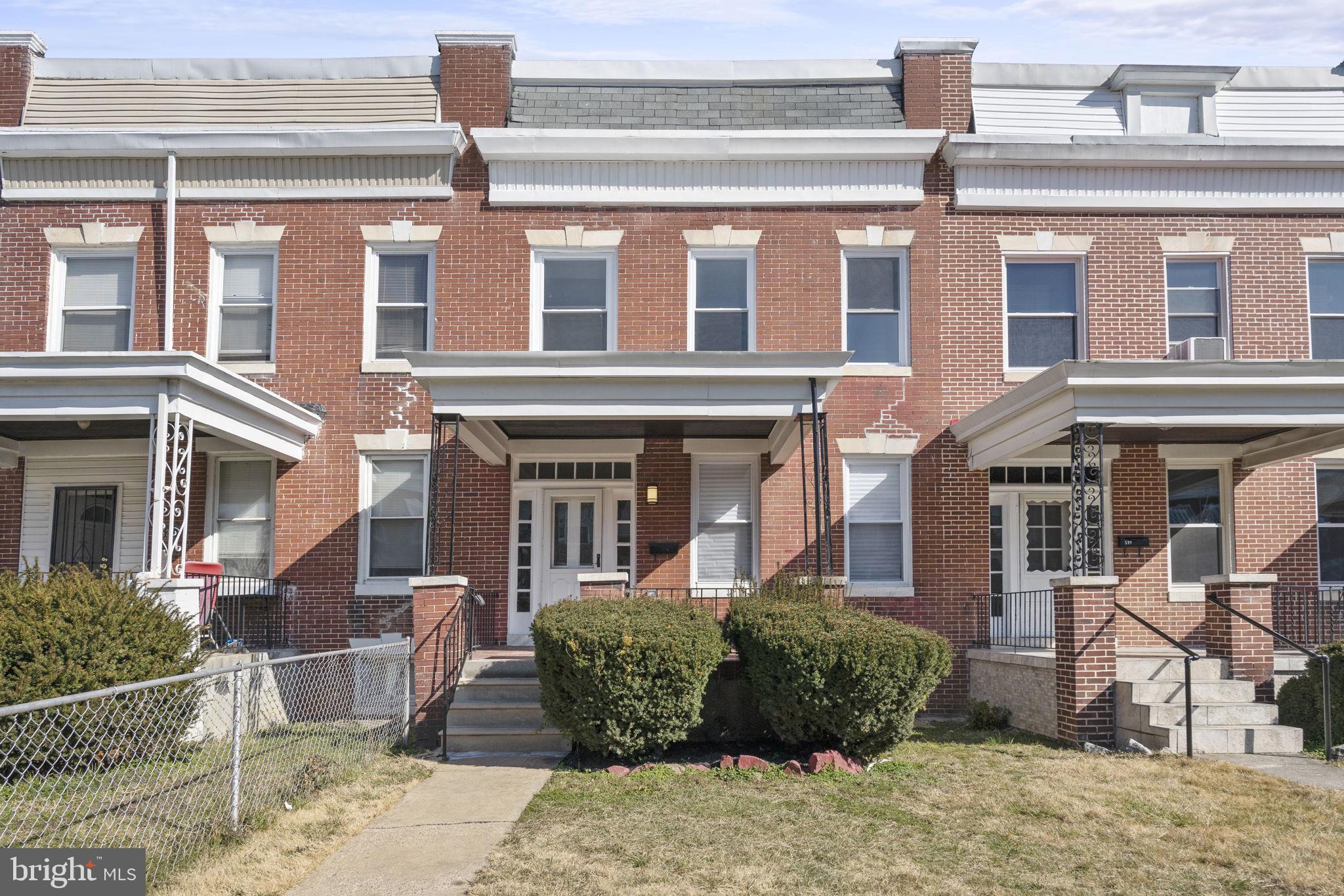 521 Lyndhurst St