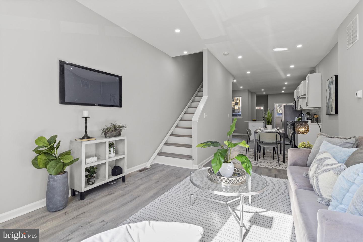 844 HARLEM AVE