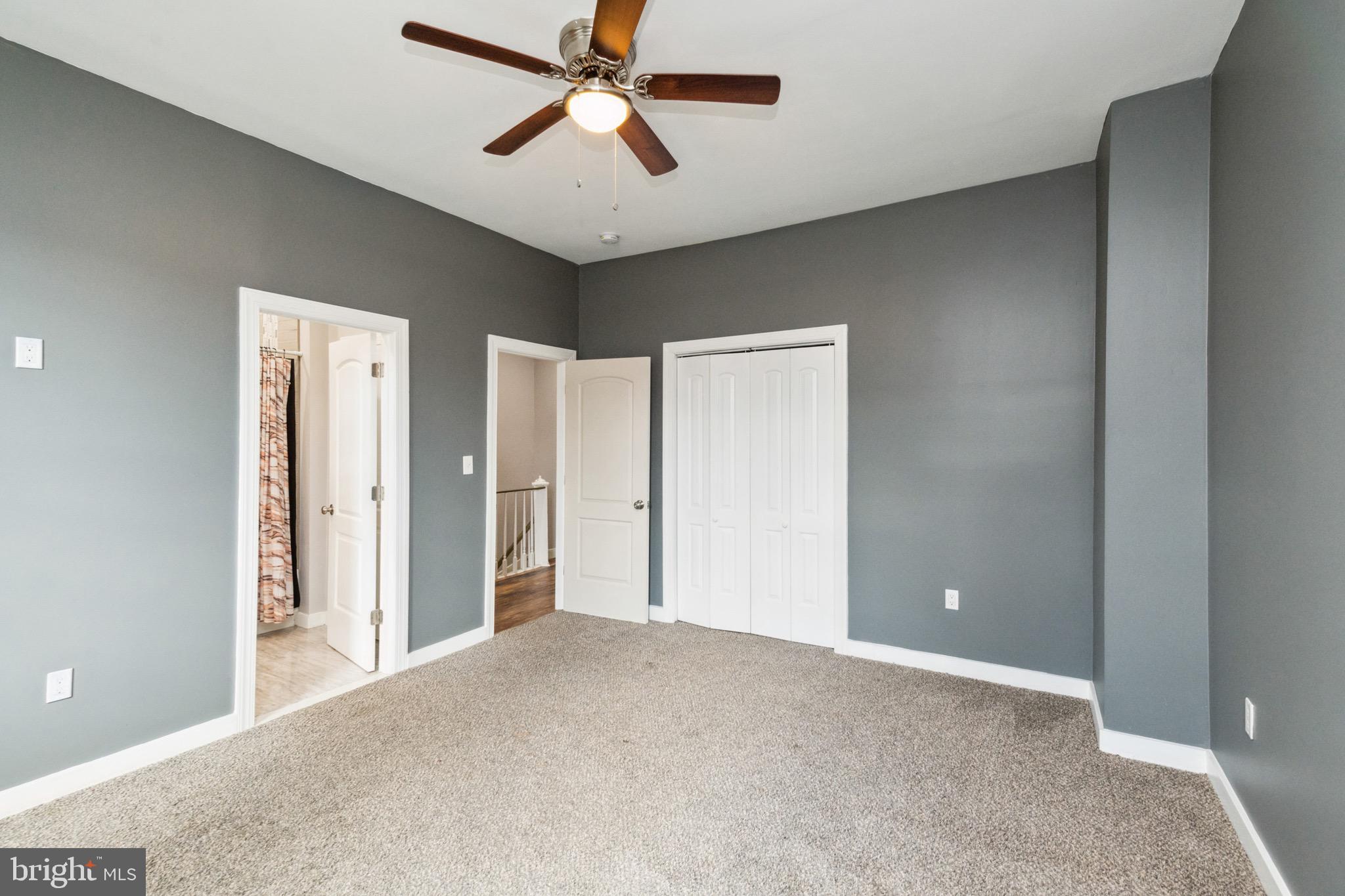 2103 Poplar Grove St