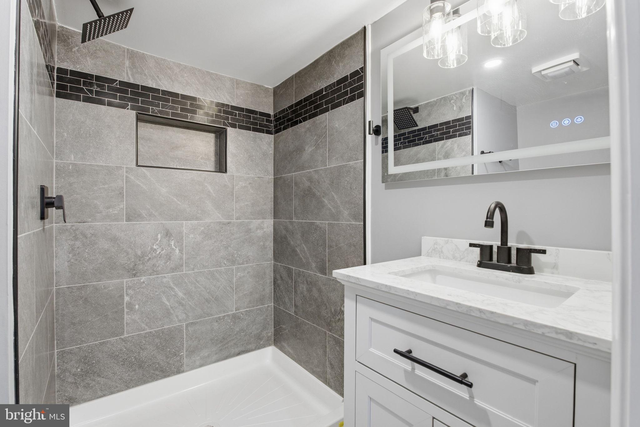 2816 ROCKROSE AVENUE