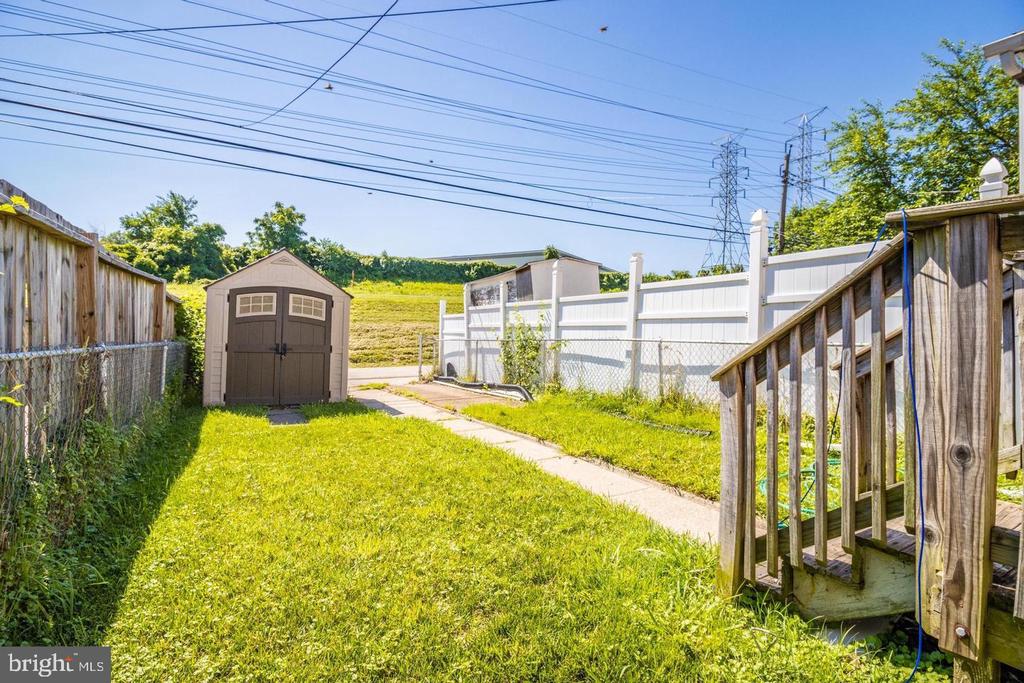 5549 WHITBY ROAD