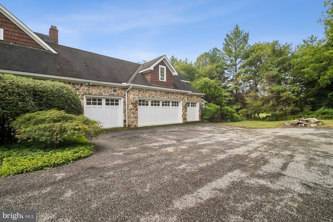 10606 CANDLEWICK ROAD