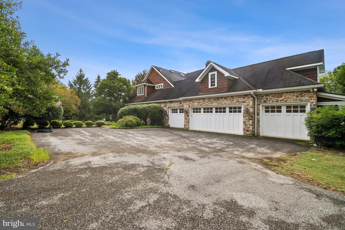 10606 CANDLEWICK ROAD
