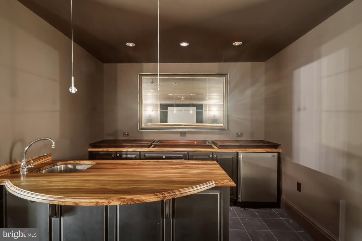 10606 CANDLEWICK ROAD