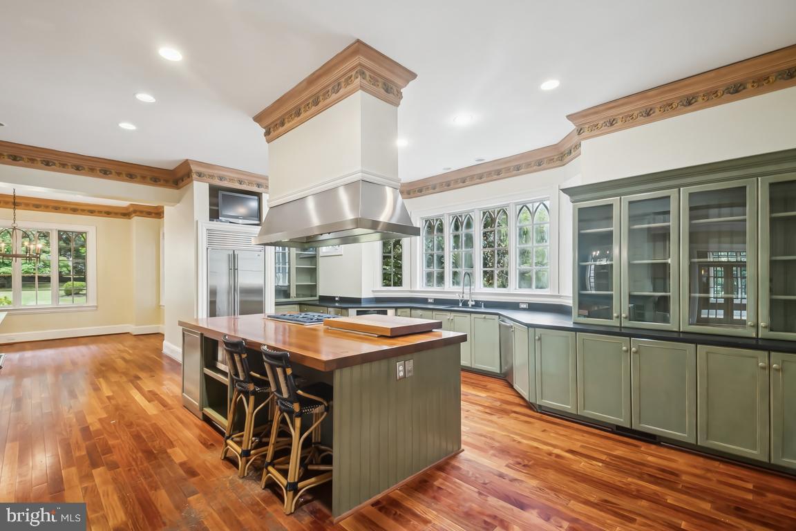 10606 CANDLEWICK ROAD